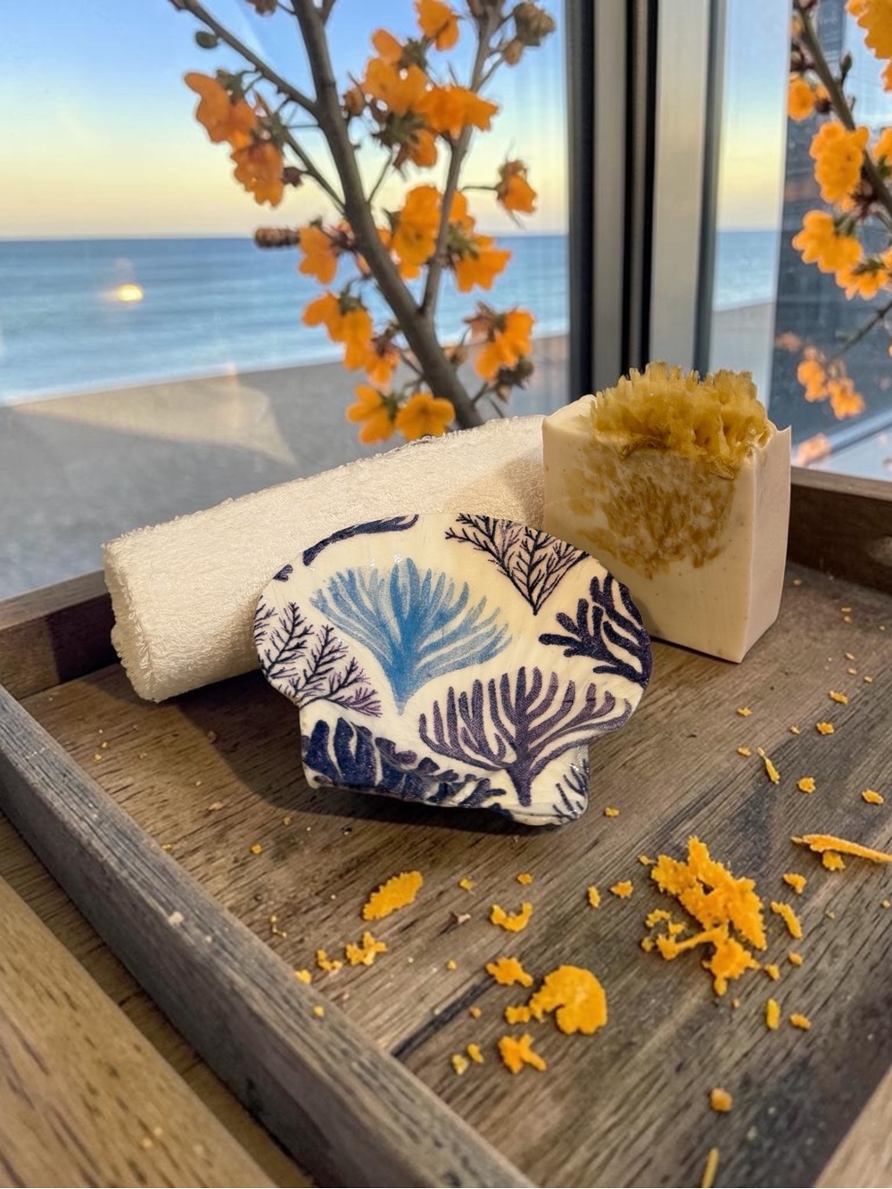 Soap Sets Coastal Blue Coral Shell Soap Dish Soap & Cloth Orchid & Vine